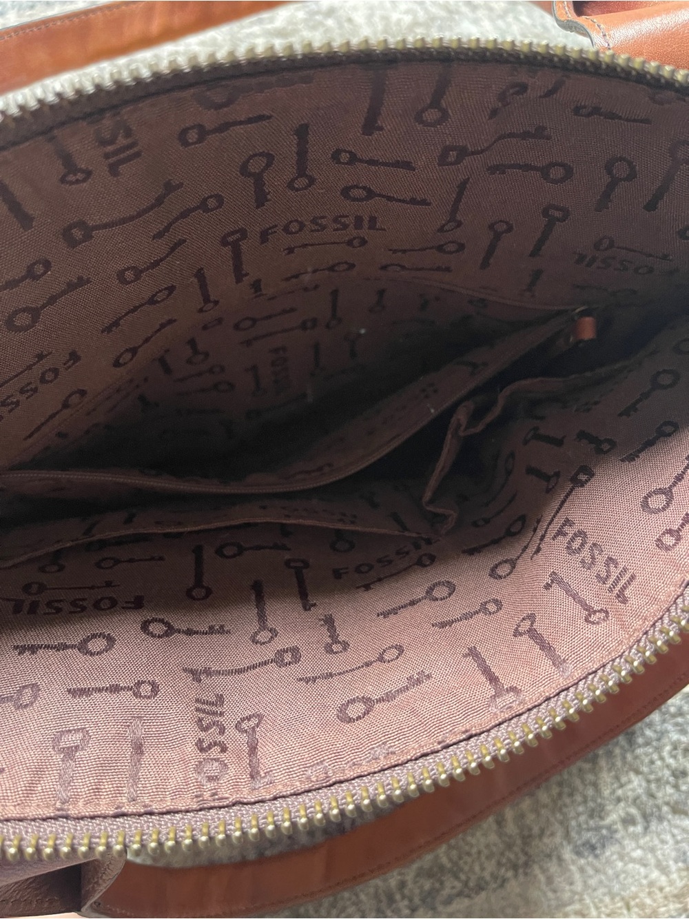 Fossil Leather and Leopard Print Tote Bag - Picture 3 of 8